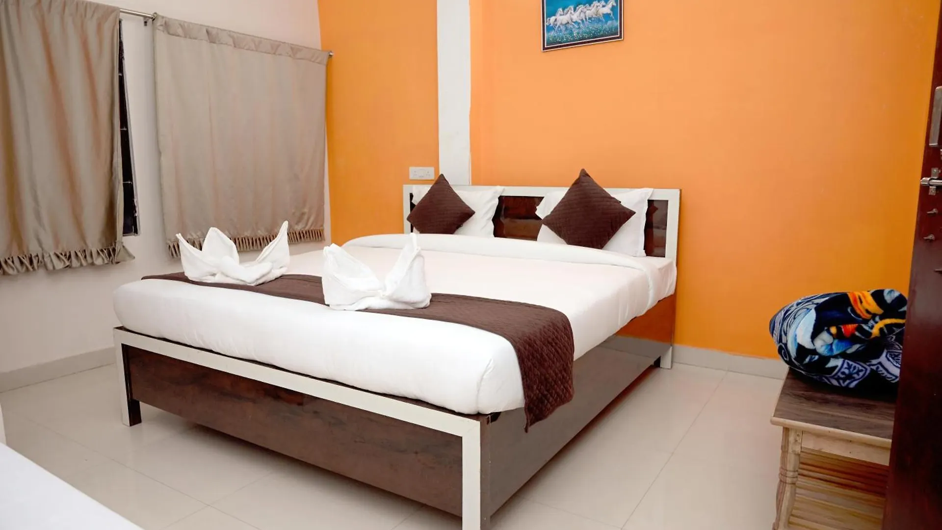 R P Residency Daire Varanasi 0*,